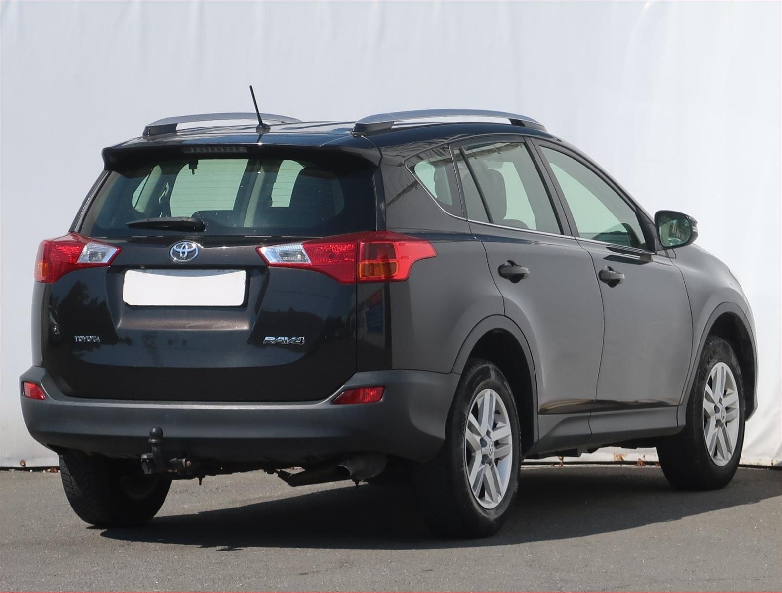 Toyota Rav4, 2.0 D-4D, Serv.kniha - fotka 5