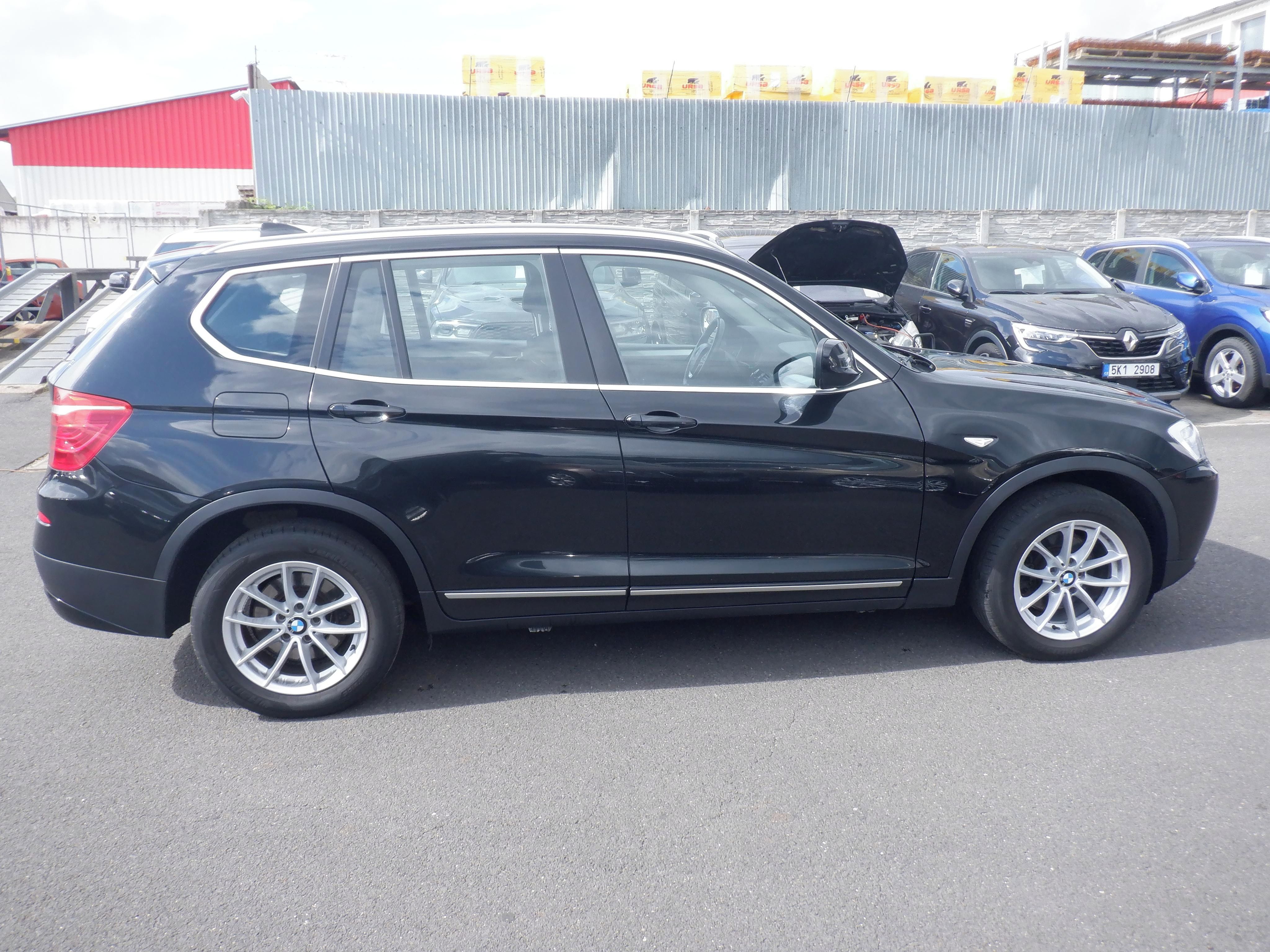 BMW X3, 2.0d xDrive,135kW,1.majitel!! - fotka 4