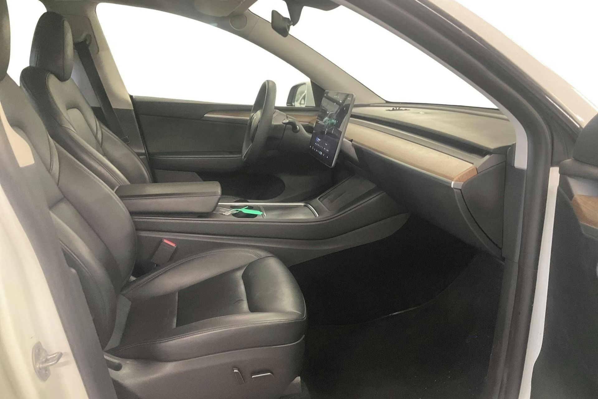 Tesla Model Y, LR2024 Berlín, tažné - fotka 4