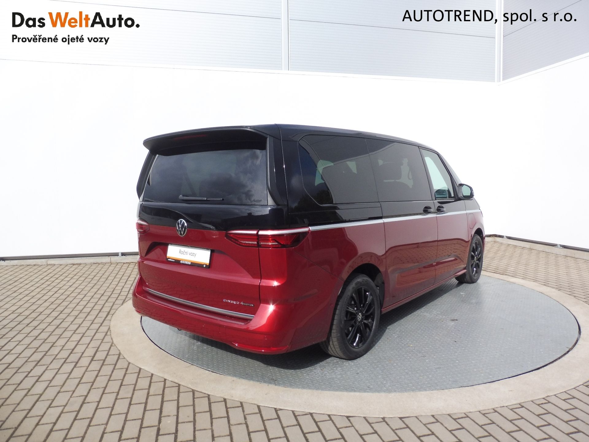 Volkswagen Multivan, Style 1,5 TSI PHEV 180kW DSG 4 - fotka 2
