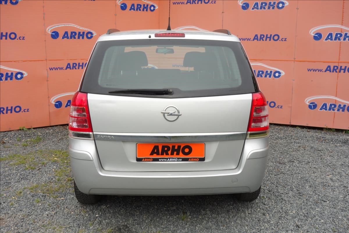 Opel Zafira, 1,8 i 103KW,ČR,1 MAJ.,7 MÍST. - fotka 6
