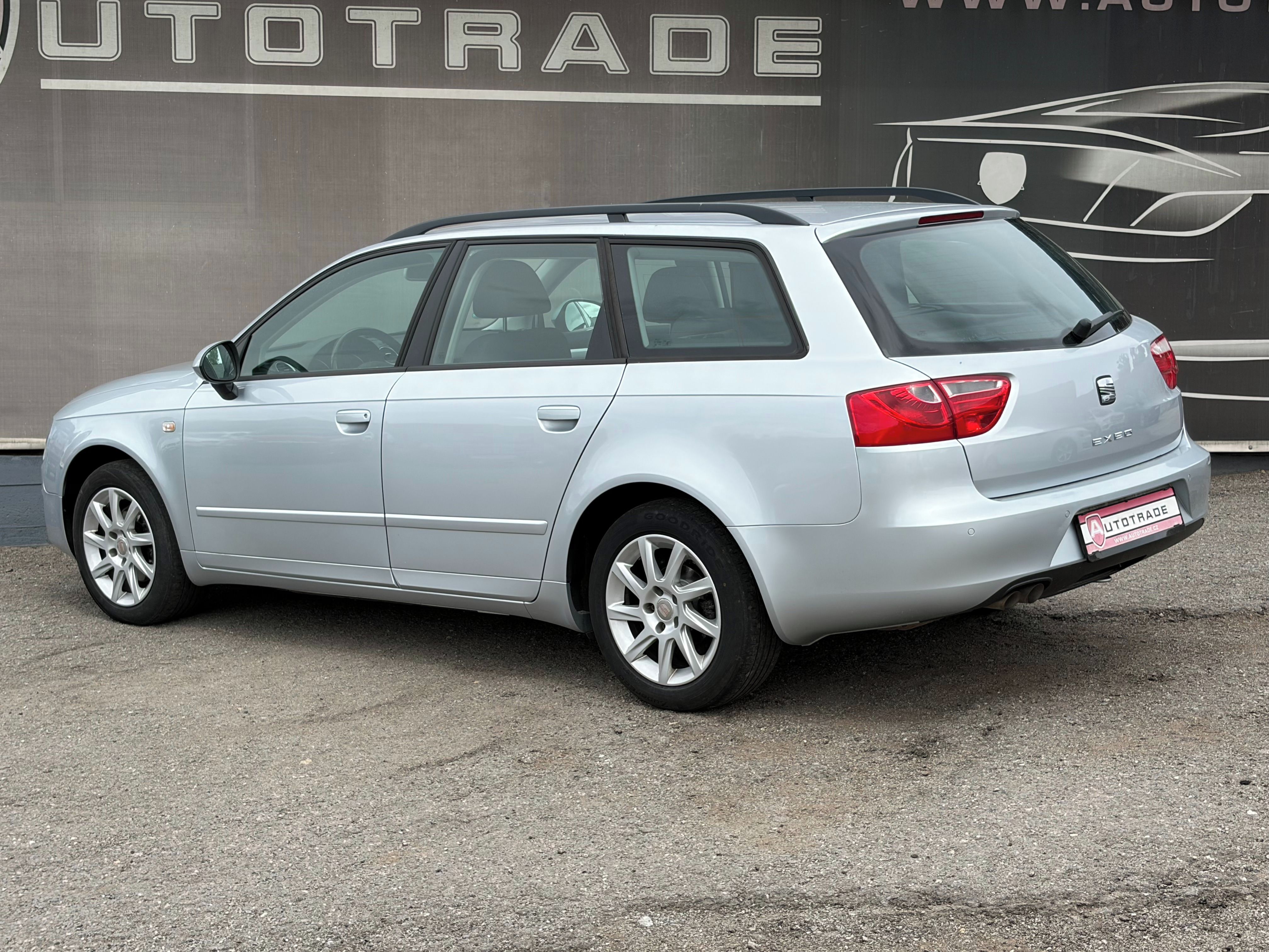 Seat Exeo, 2.0 TDi 88kW, DigiKLIMA, ALU - fotka 3