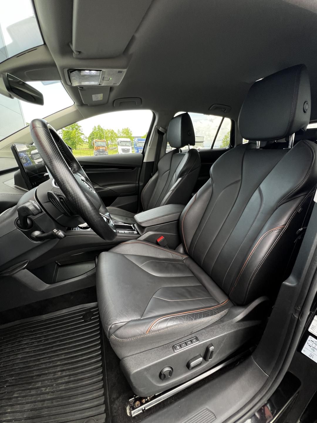Škoda Enyaq iV, 150kW SPORT Tepelko DPH TZ - fotka 6