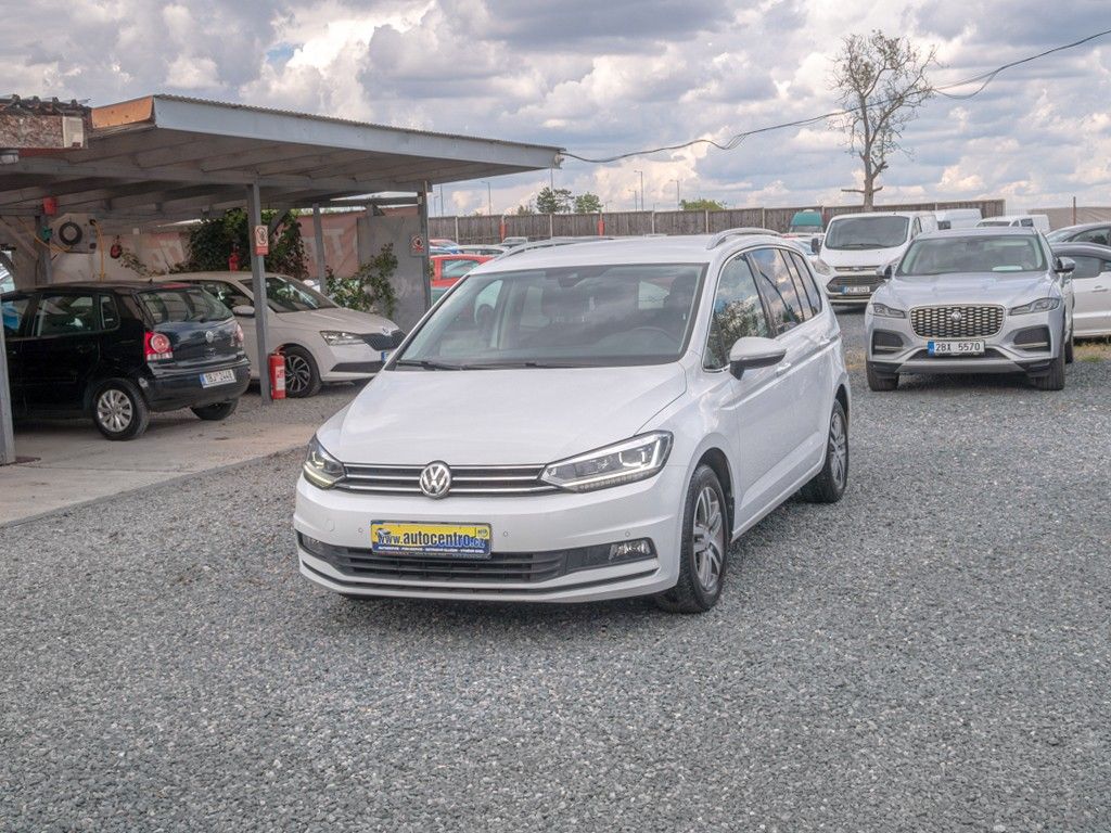 Volkswagen Touran, ČR 1.5TSI 110KW DSG LED – NAVI