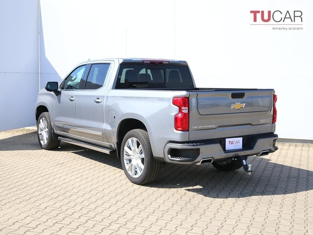 Chevrolet Silverado, High Country 6.2 V8 - fotka 4