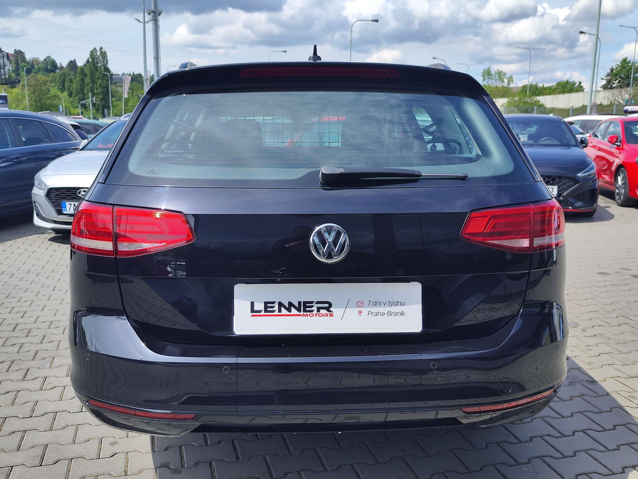 Volkswagen Passat, 2.0 TDi/110kW DSG LED NAVI - fotka 6