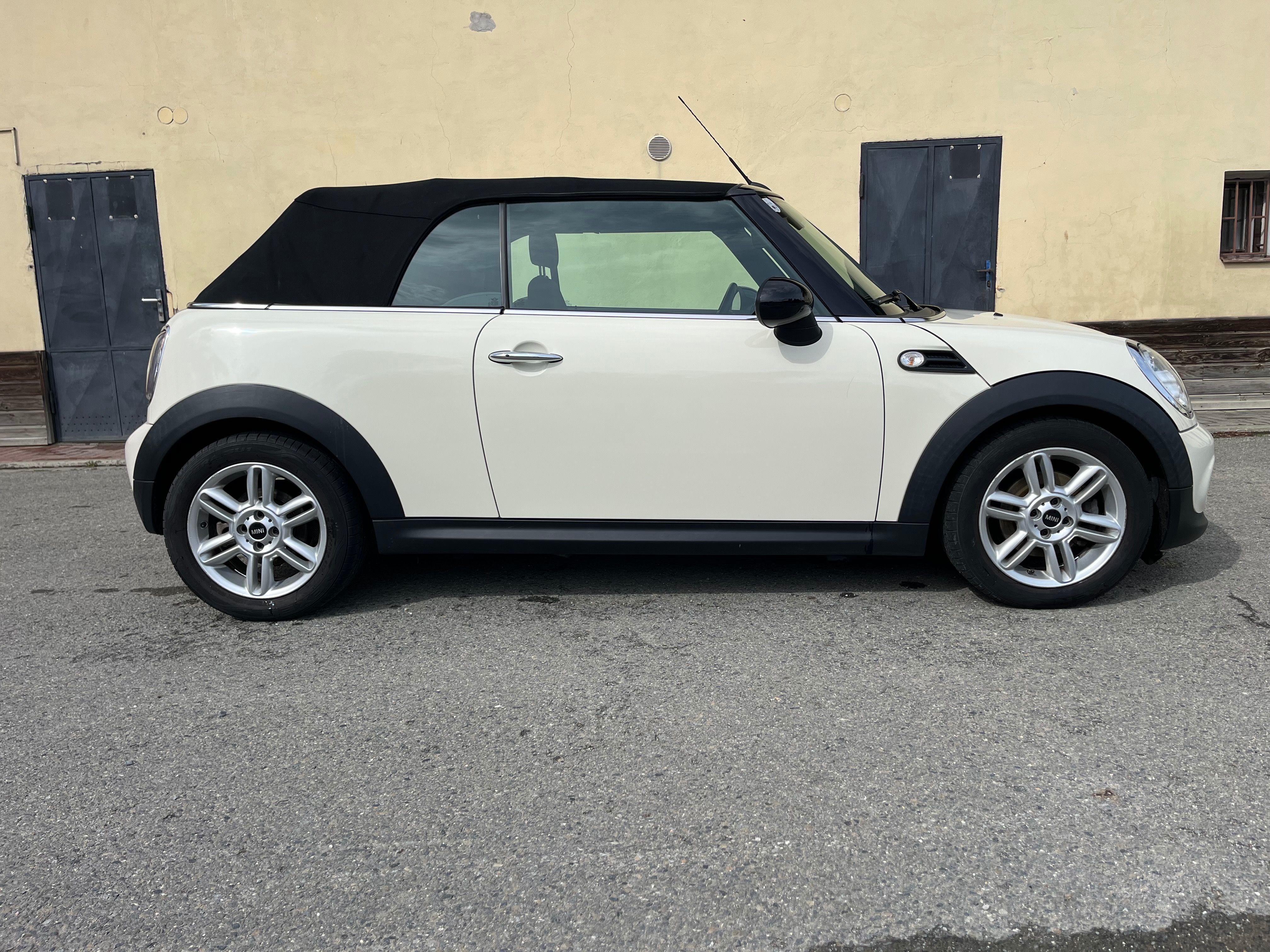 Mini Cooper, 1.6i/AT/CABRIO/ODPOČET/SERVIS - fotka 5