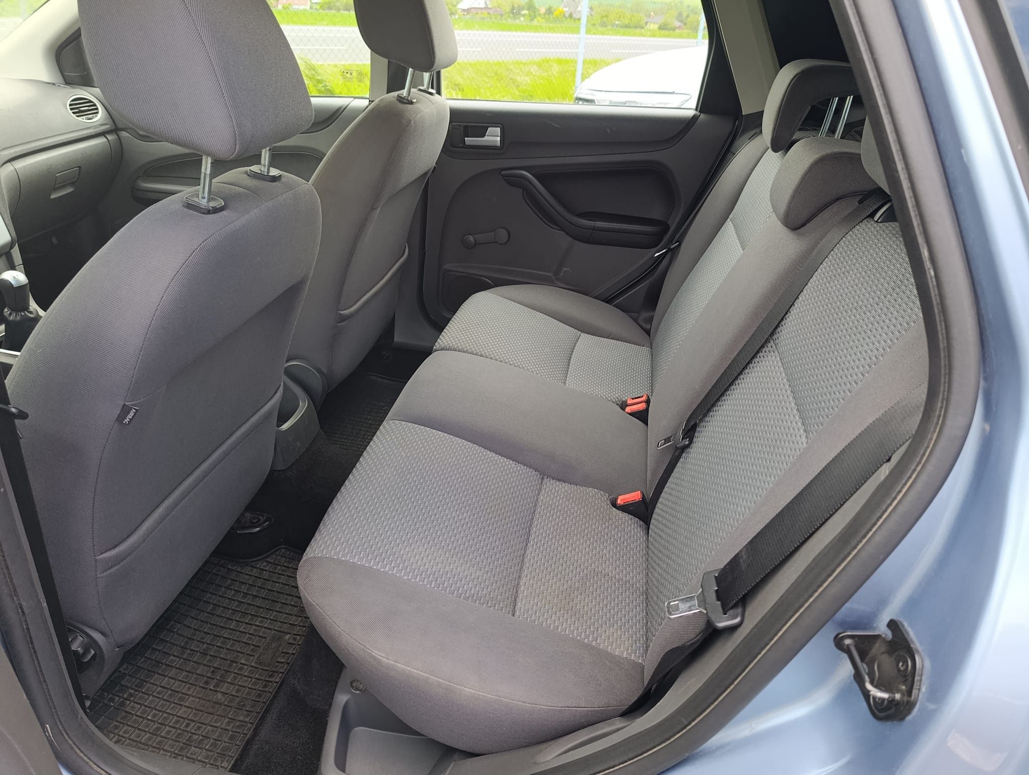 Ford Focus, 1,6i - fotka 6
