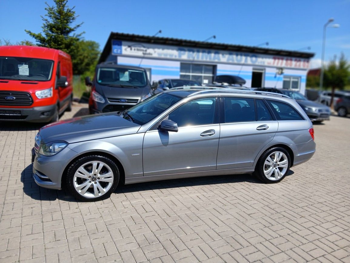 Mercedes-Benz Třídy C, C 180 2,2 CDI Avantgarde - fotka 2