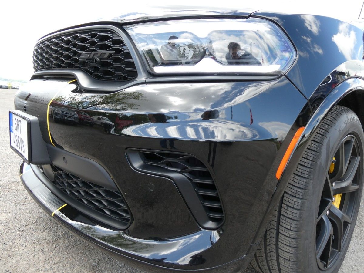 Dodge Durango, 6,4 SRT AWD 354kW,1.maj,LPG - fotka 4