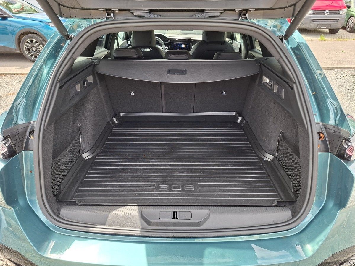 Peugeot 308, SW e-GT 115 kW/156k 54 kWh - fotka 6