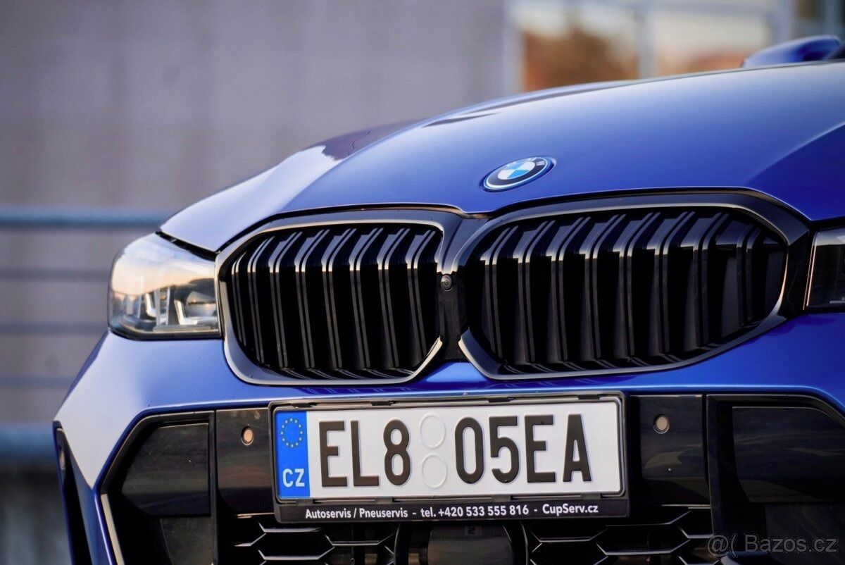 BMW Řada 3, 330e xDrive Touring M PRO - fotka 3