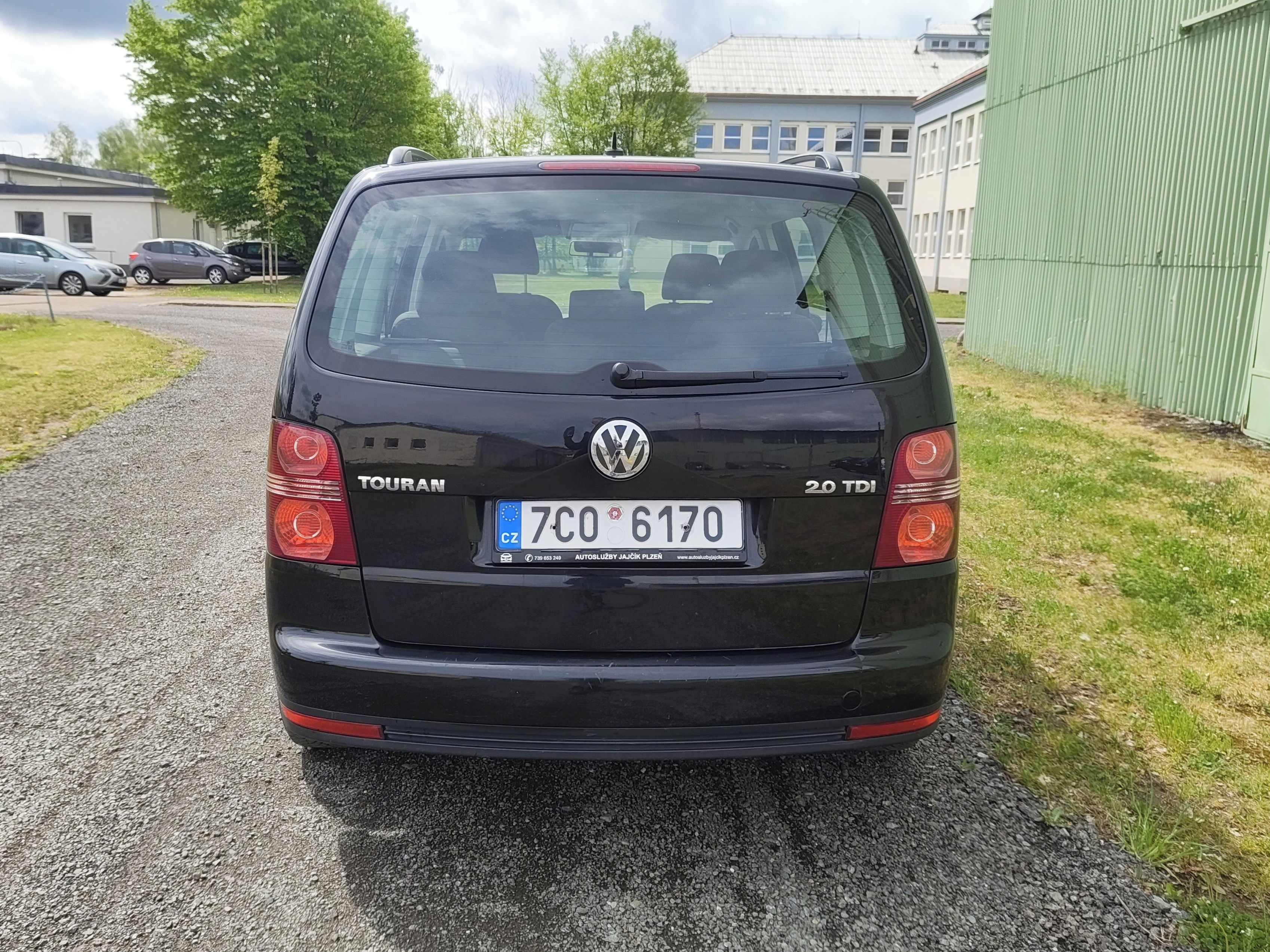 Volkswagen Touran, 2,0TDi 103kw,nekuřák - fotka 6