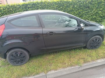 Ford fiesta 1.25 benzín