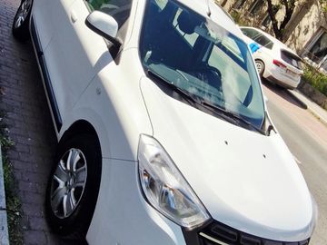 7 míst, LPG, servis, tažné z.