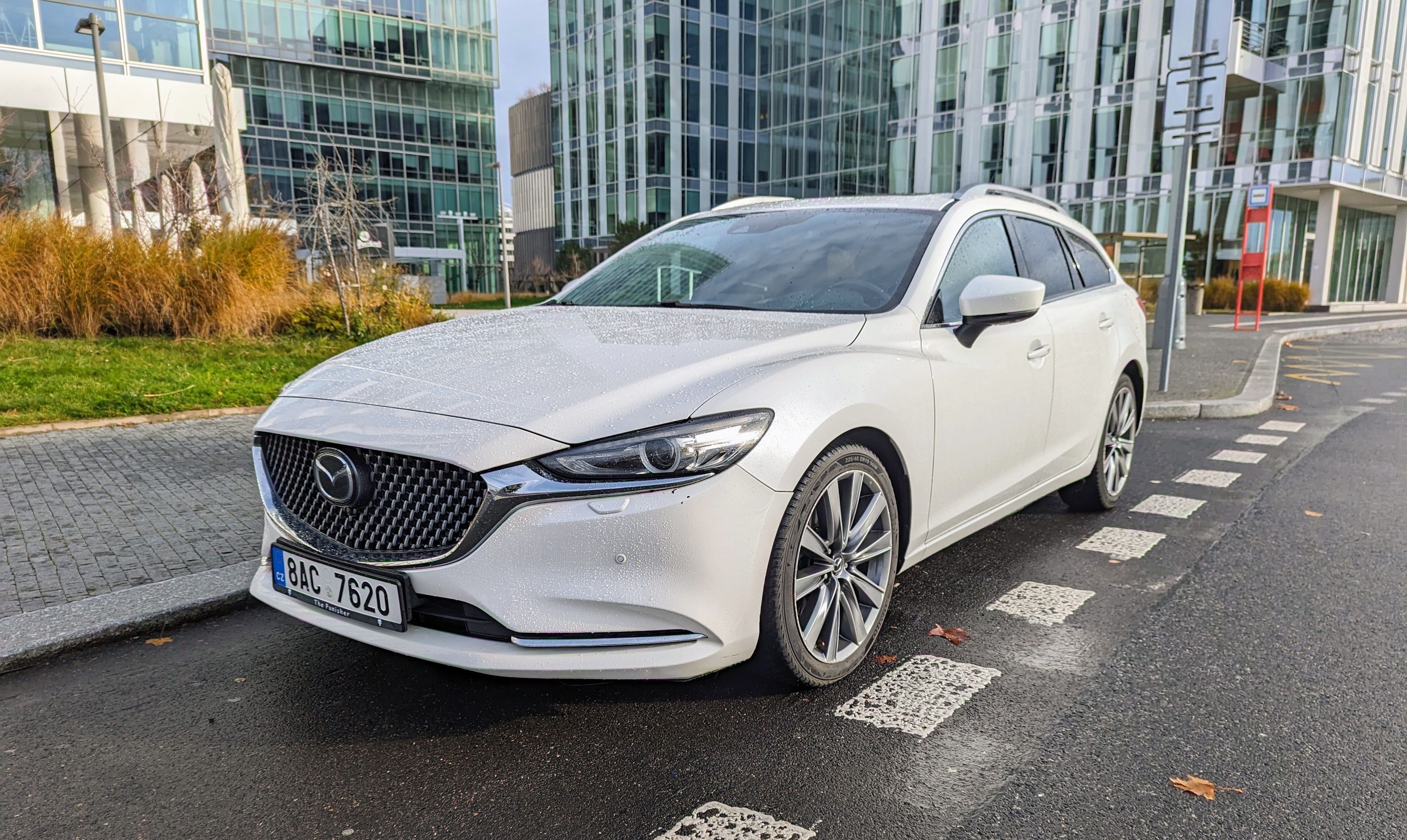 Mazda 6, 2.2 D, 360,AUTOMAT,TOP VYBAVA