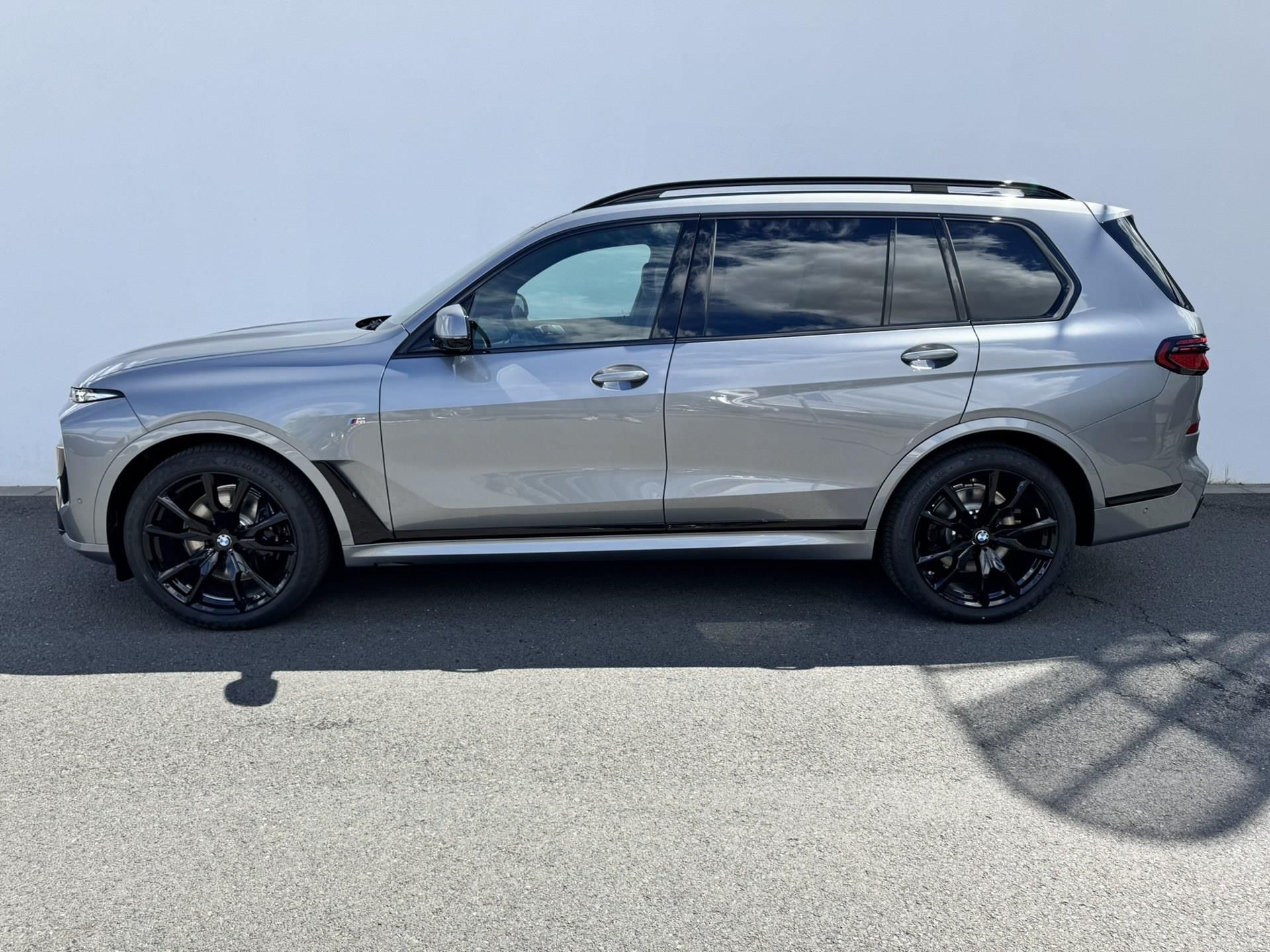 BMW X7, X7 xDrive40d - fotka 3