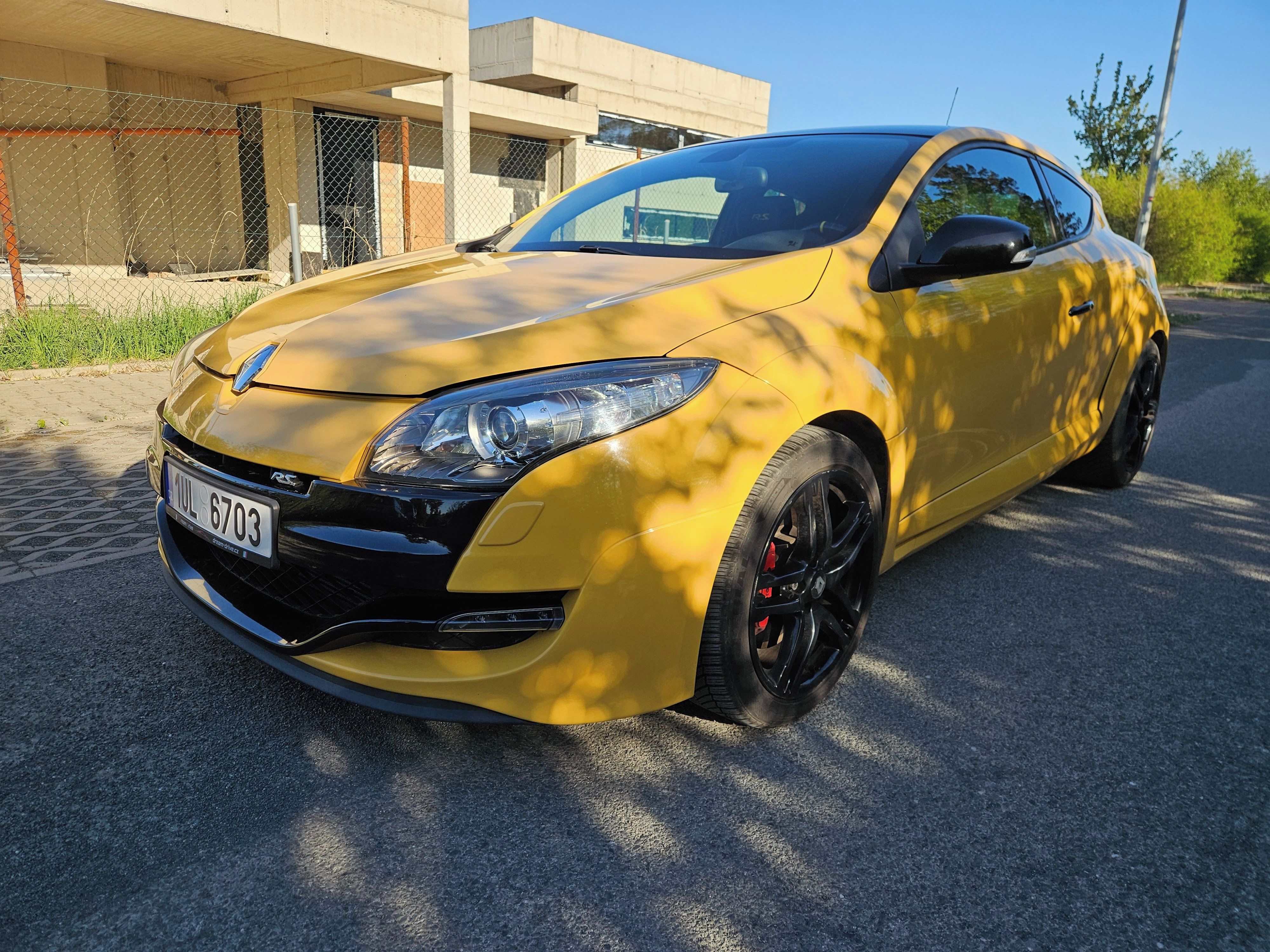 Renault Mégane, RS, 300 koní - fotka 2