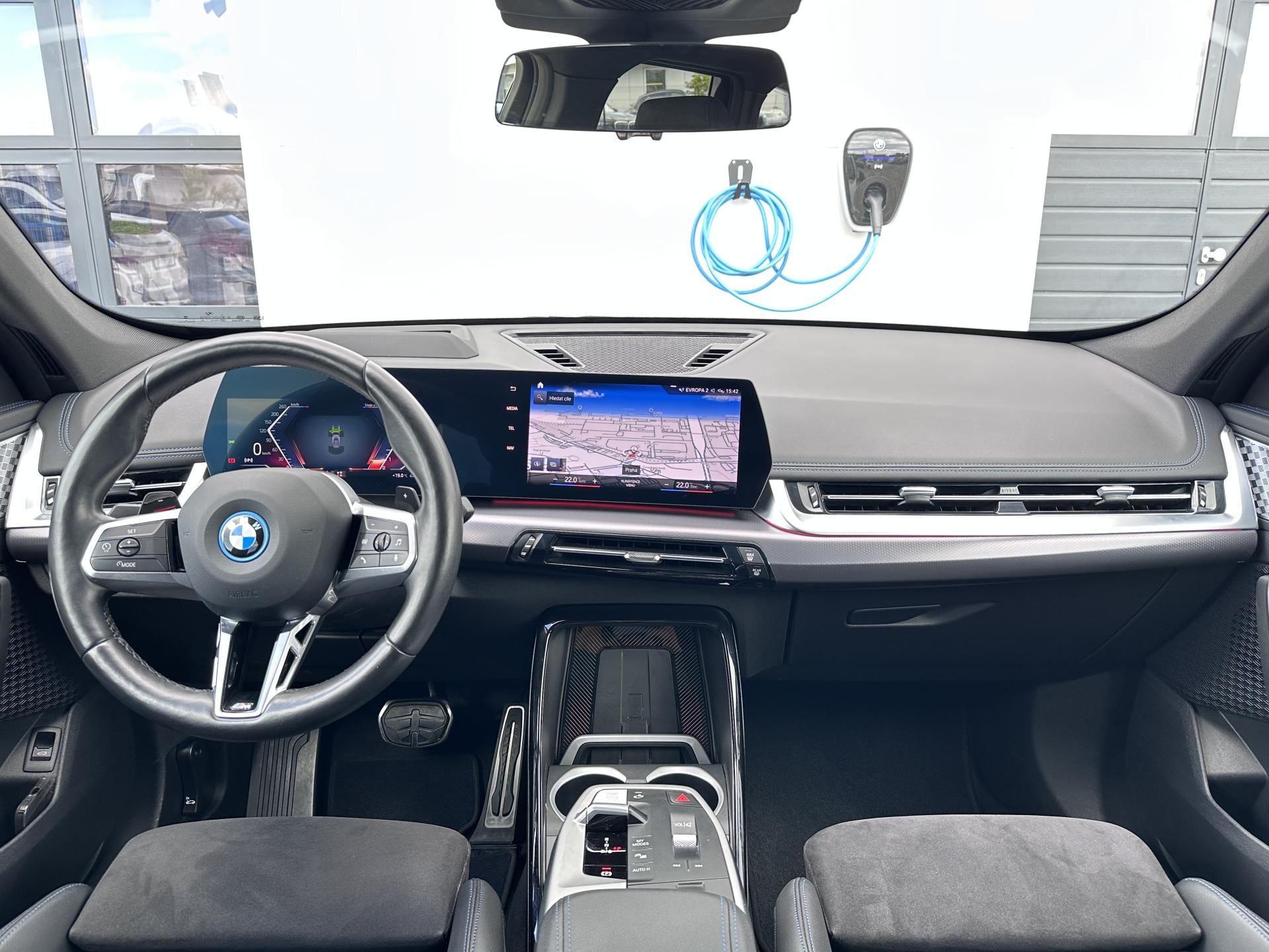 BMW X1, xDrive30e M-Sport - fotka 6