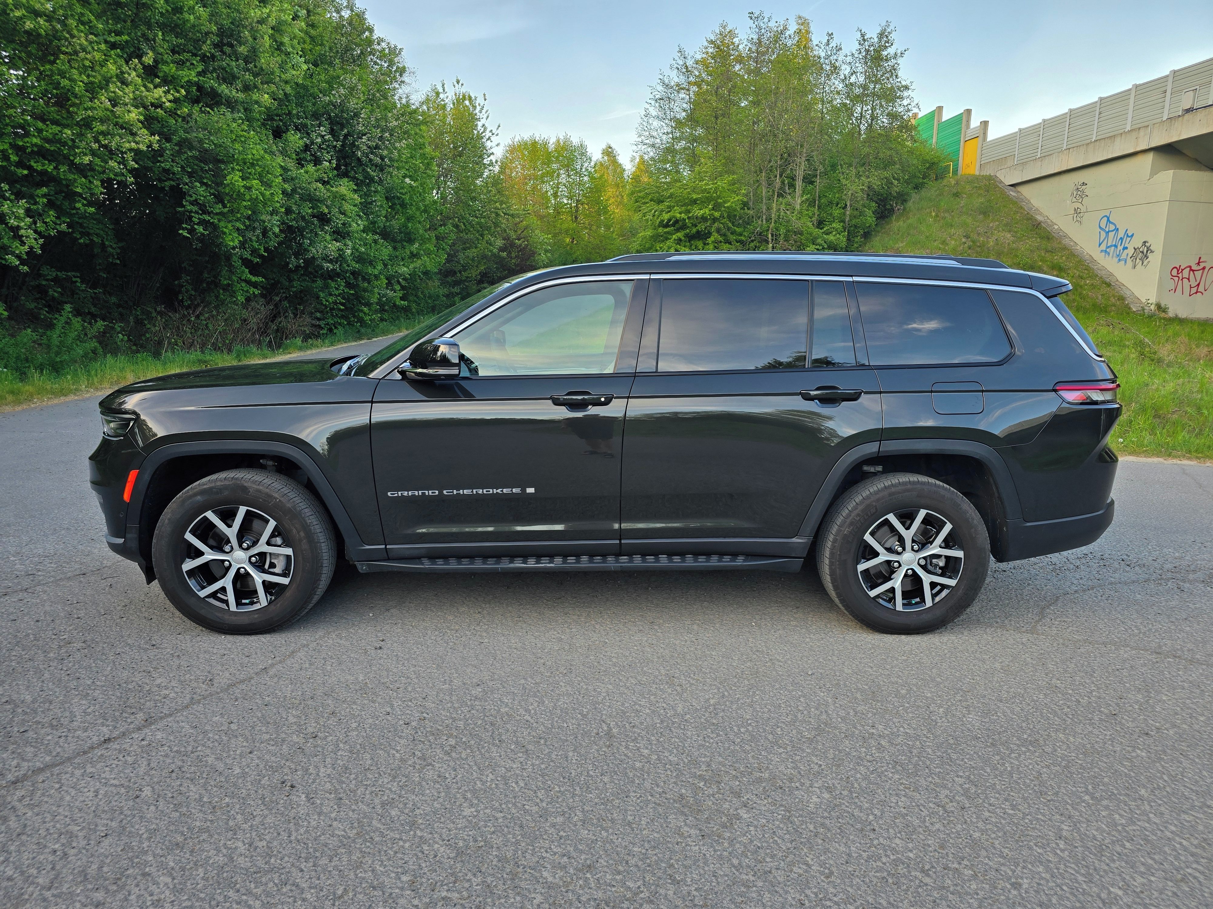 Jeep Grand Cherokee, LONG, DPH, LIMITED, NEBOURANÉ - fotka 6