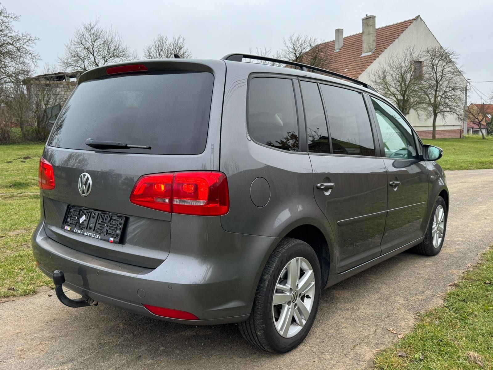 Volkswagen Touran, 1.4 TSI 103kW Panorama - fotka 2