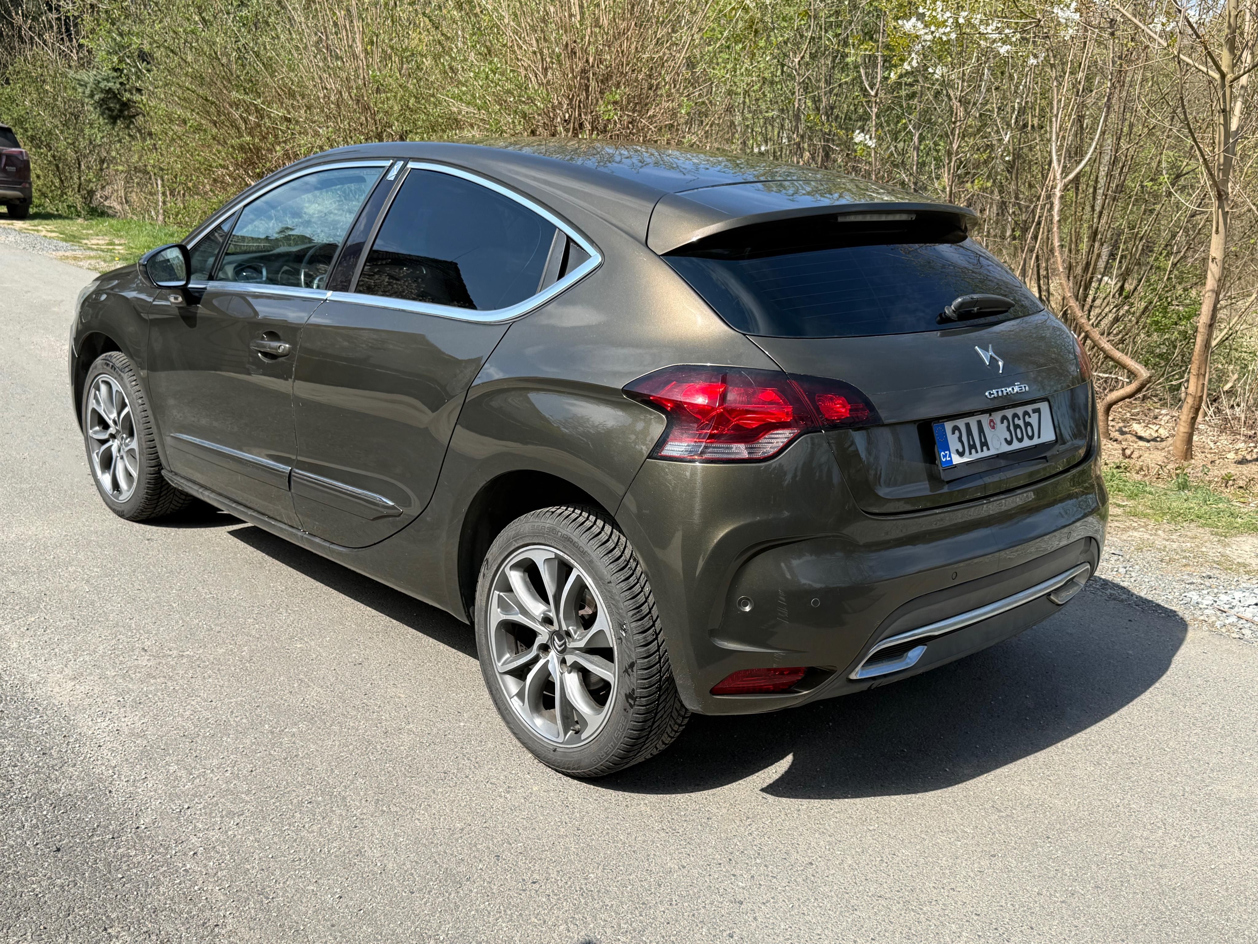 Citroën DS4, 1.6 HDi - Servisováno - fotka 4