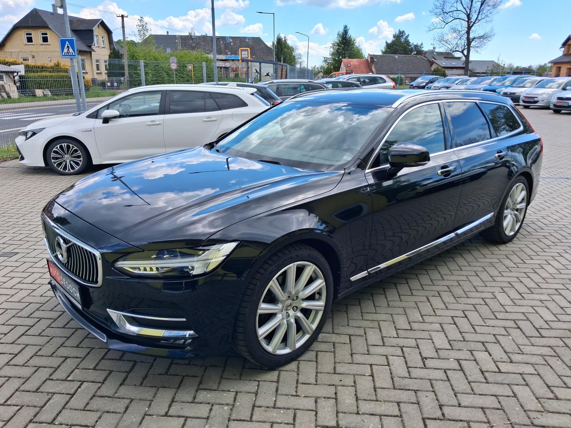 Volvo V90, 2,0 D5 173kw SERVISKA TOP STAV - fotka 3