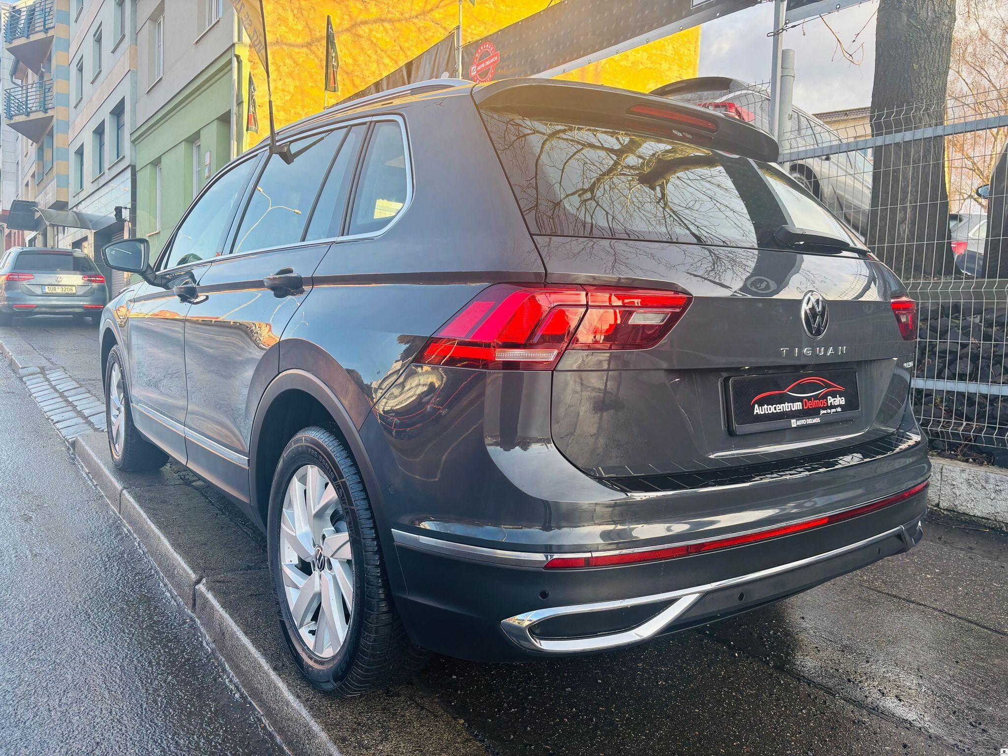 Volkswagen Tiguan, PHEV/2023/PREMIUM-1M-ZÁRUKA24 - fotka 3