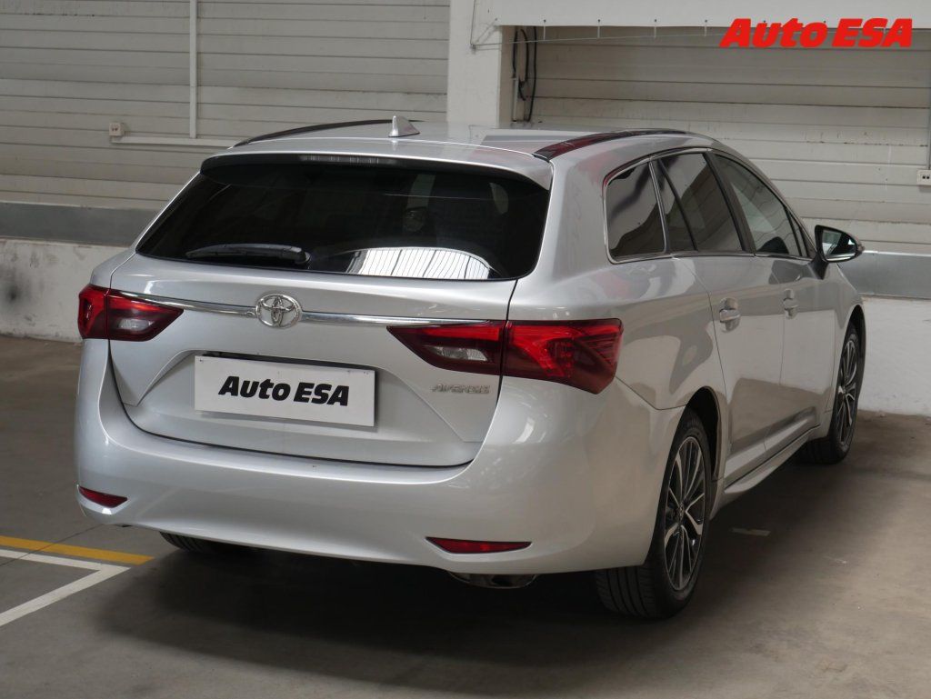 Toyota Avensis, 1.8i,2.maj,ČR,AT - fotka 6