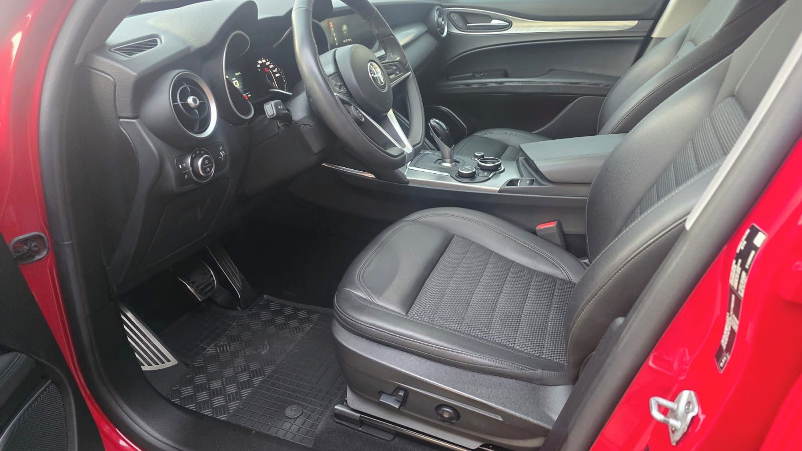 Alfa Romeo Stelvio, 2.2JTD 154kw Q4 - fotka 5