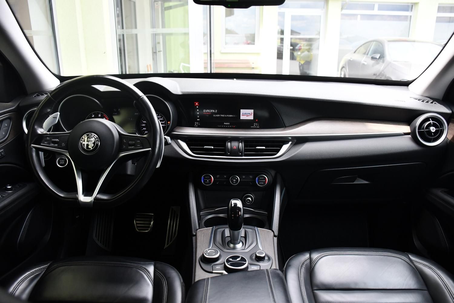 Alfa Romeo Stelvio, 2.0 206kW Q4 VELOCE - fotka 5