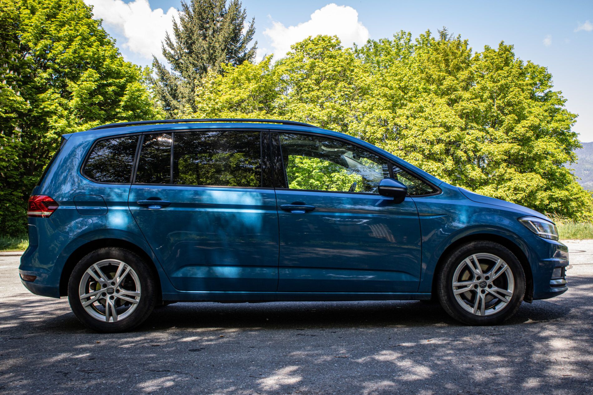 Volkswagen Touran - fotka 5