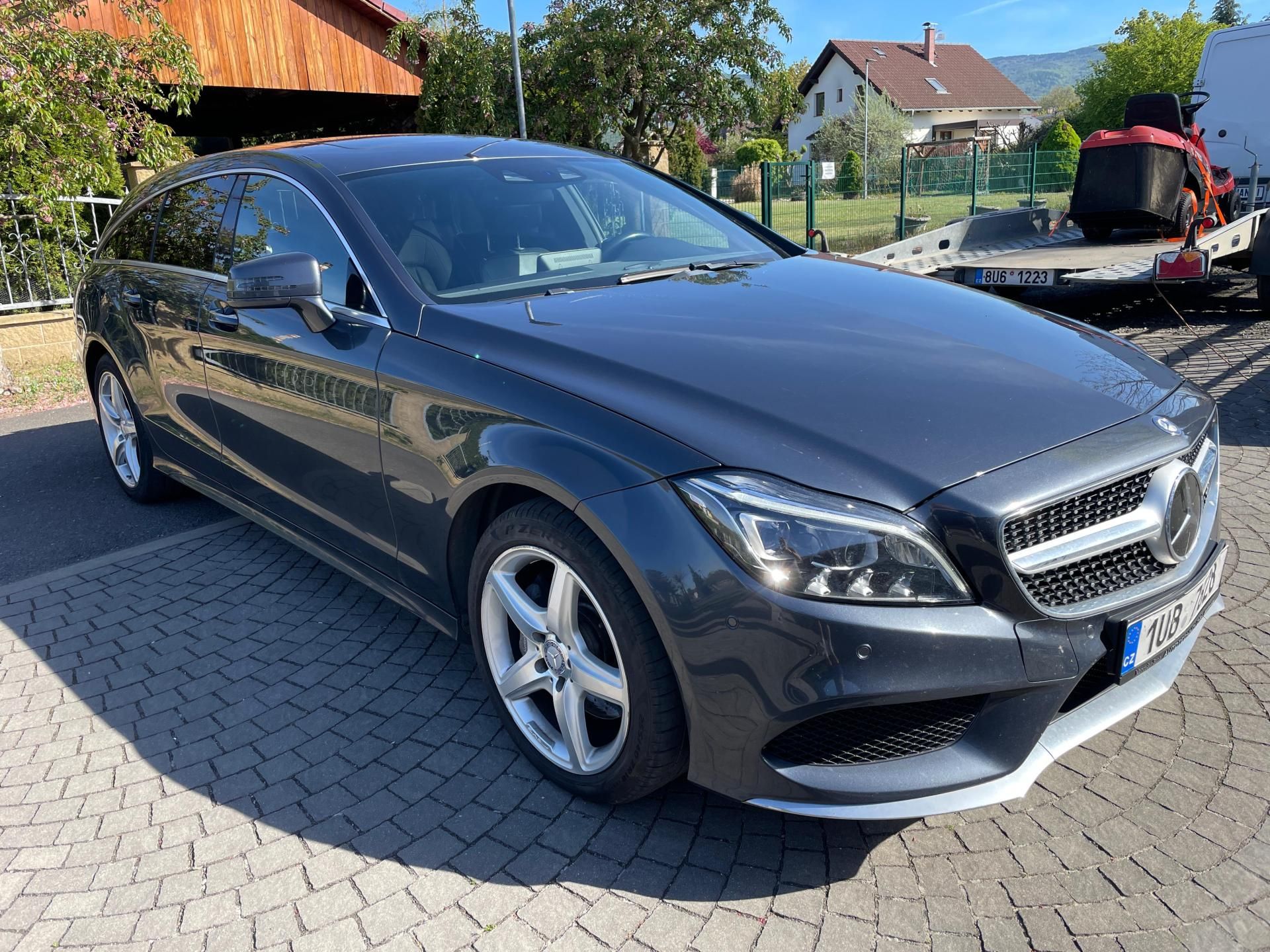 Mercedes-Benz CLS, 350d 4MATIC Shooting Brake - fotka 3