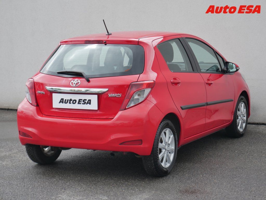 Toyota Yaris, 1.3 VVT-I,ČR - fotka 4