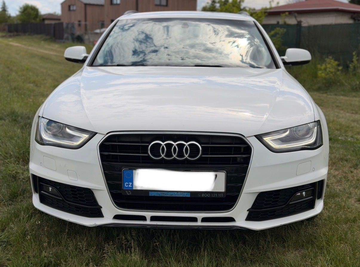 Audi A4 Avant, Audi A4 Avant S - Line - fotka 2
