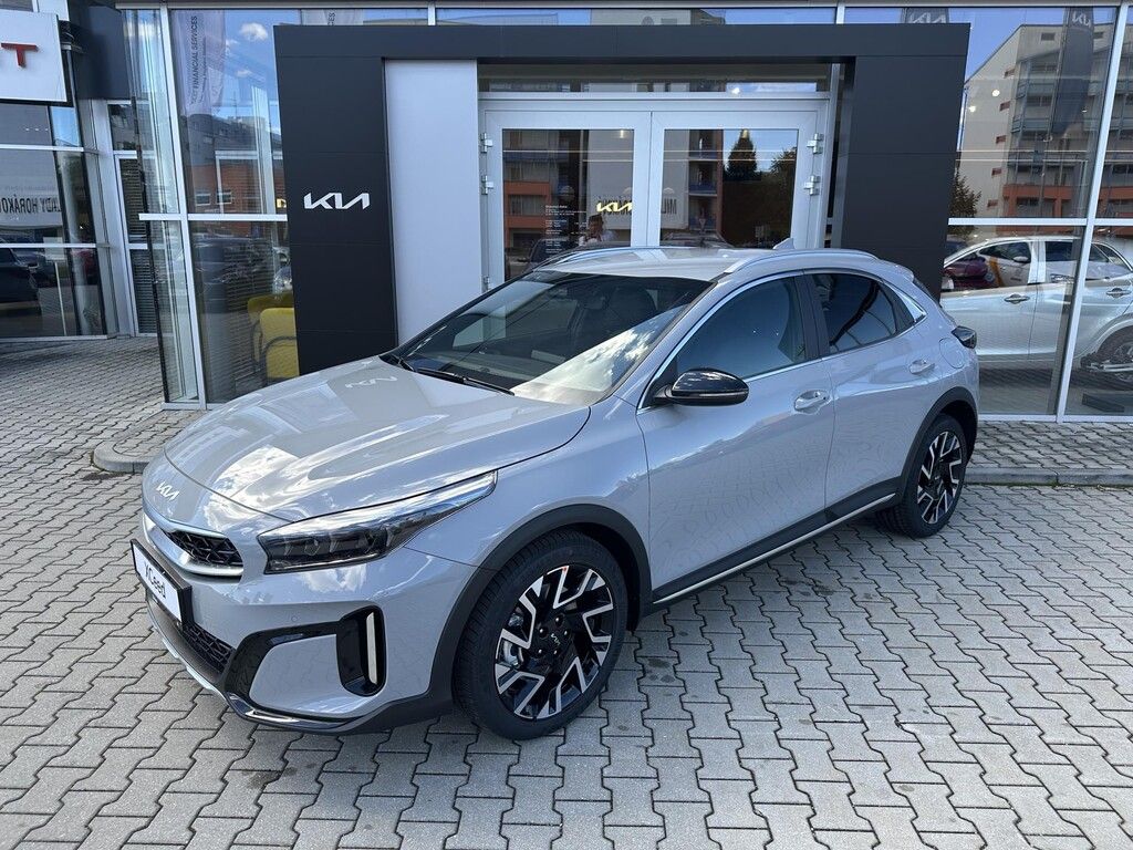 Kia XCee´d, 1,6 T-GDI 7DCT 110 kW STEEL ED - fotka 2