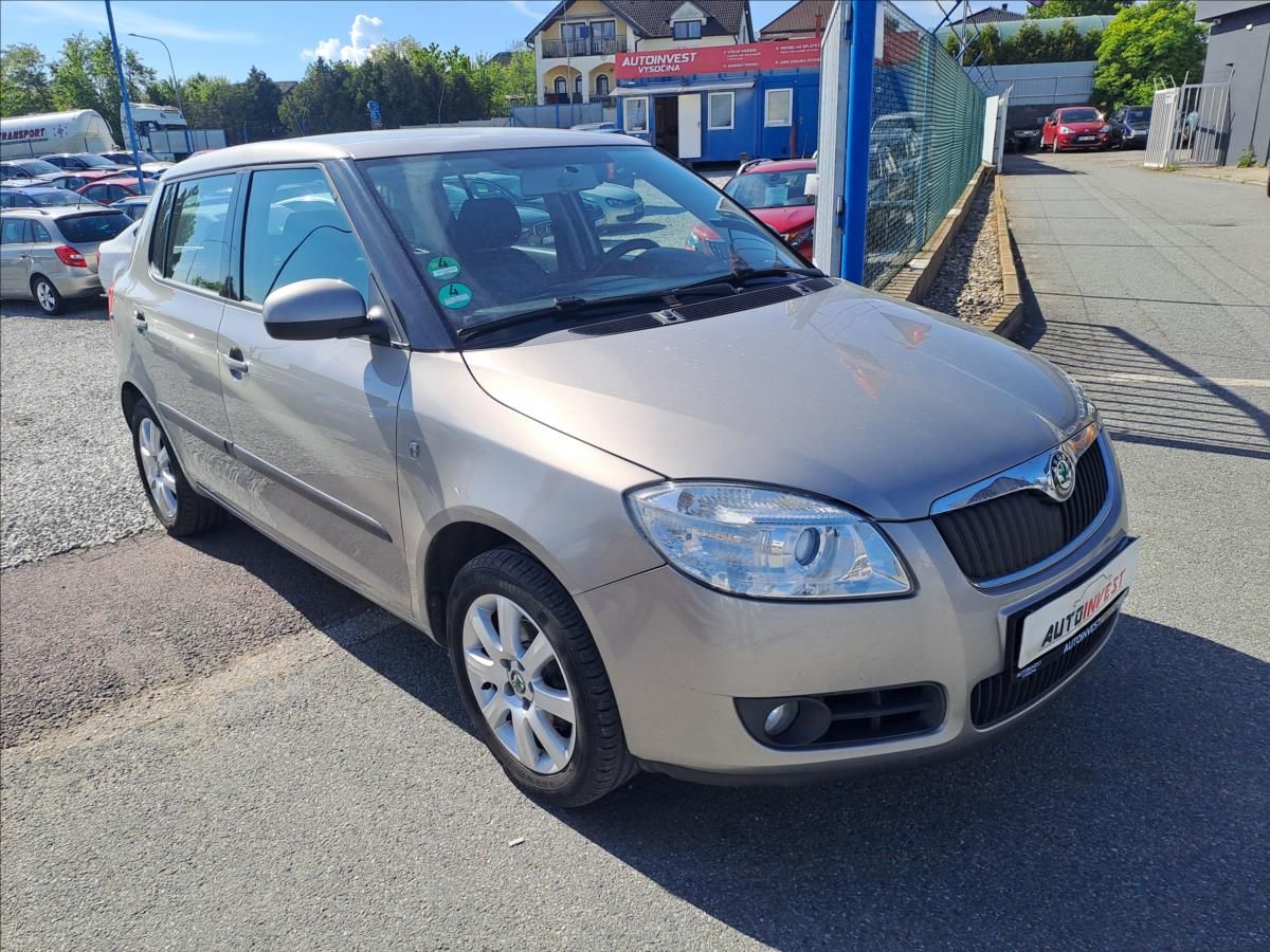Škoda Fabia, 1,4 i 16V KLIMA - fotka 2