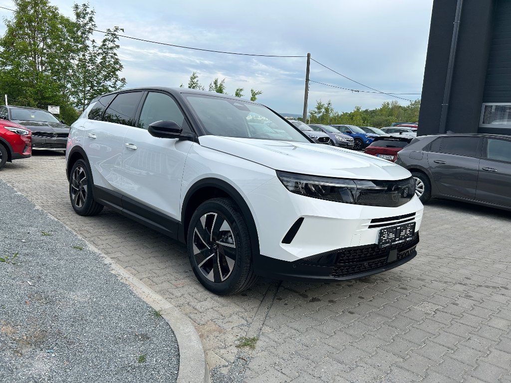 Opel Grandland, GS 1,2 Turbo Mild-hybrid 107kW - fotka 5