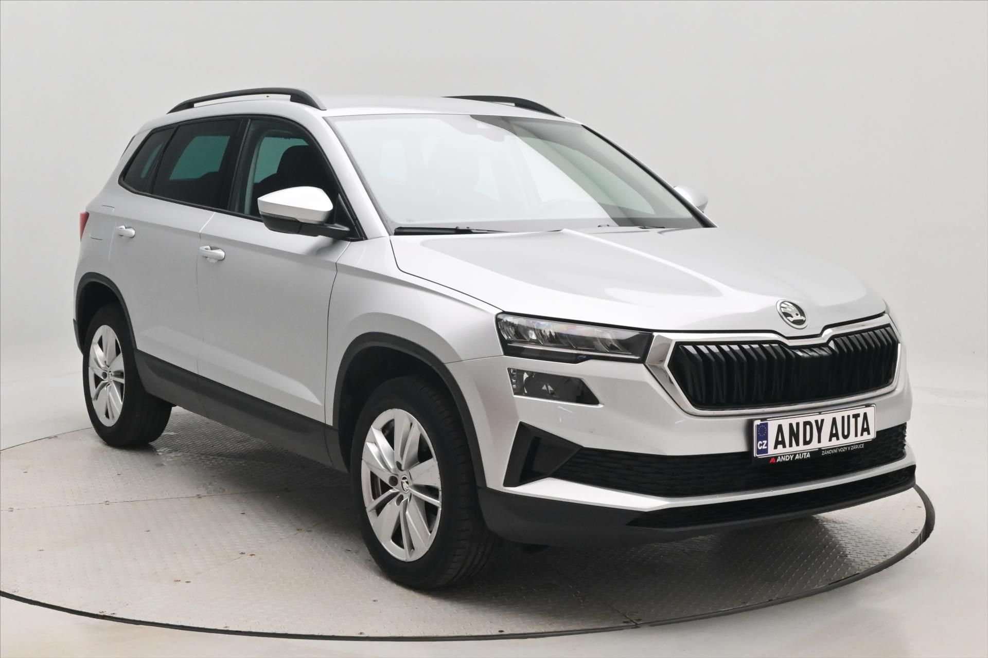 Škoda Karoq, 2,0 TDI 85kW DSG Ambition VŮZ - fotka 3