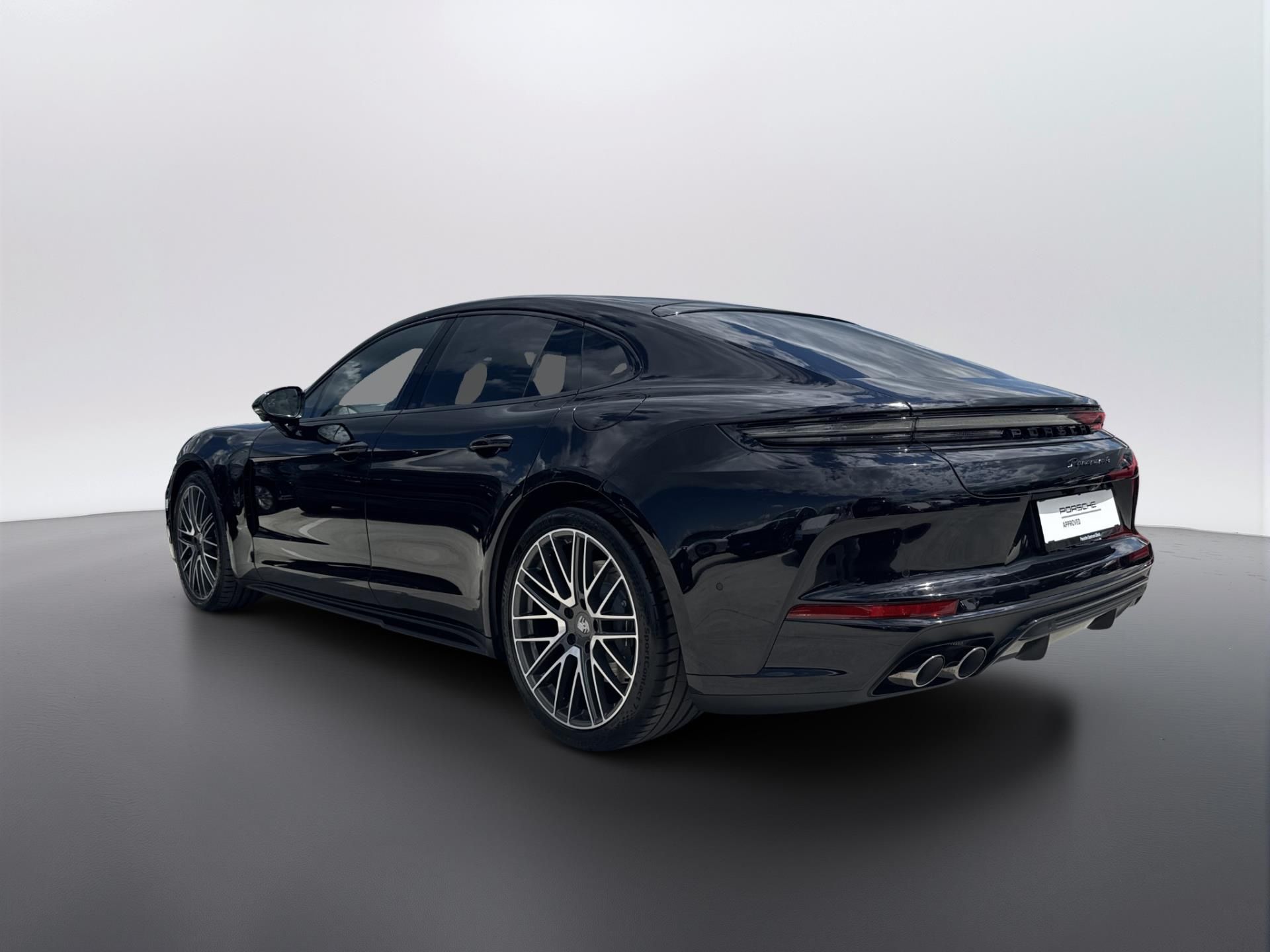 Porsche Panamera, 4 E-Hybrid - fotka 3