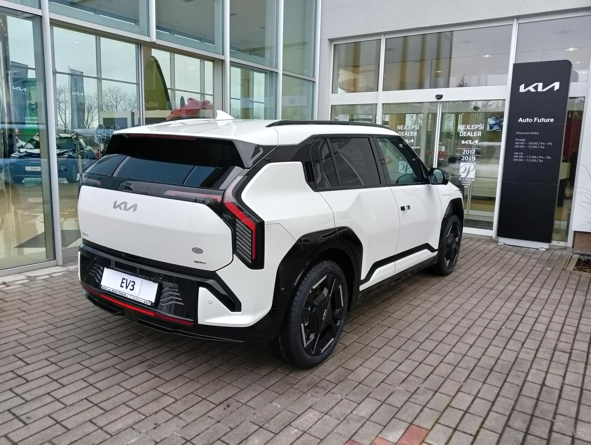 Kia EV3, ZCELA NOVÁ EV3 GT-LINE 81,4kw - fotka 3