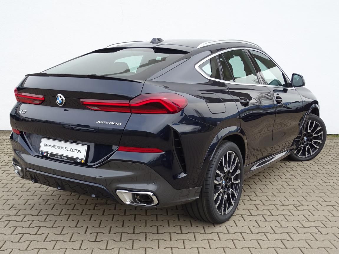 BMW X6, xDrive30d - fotka 3