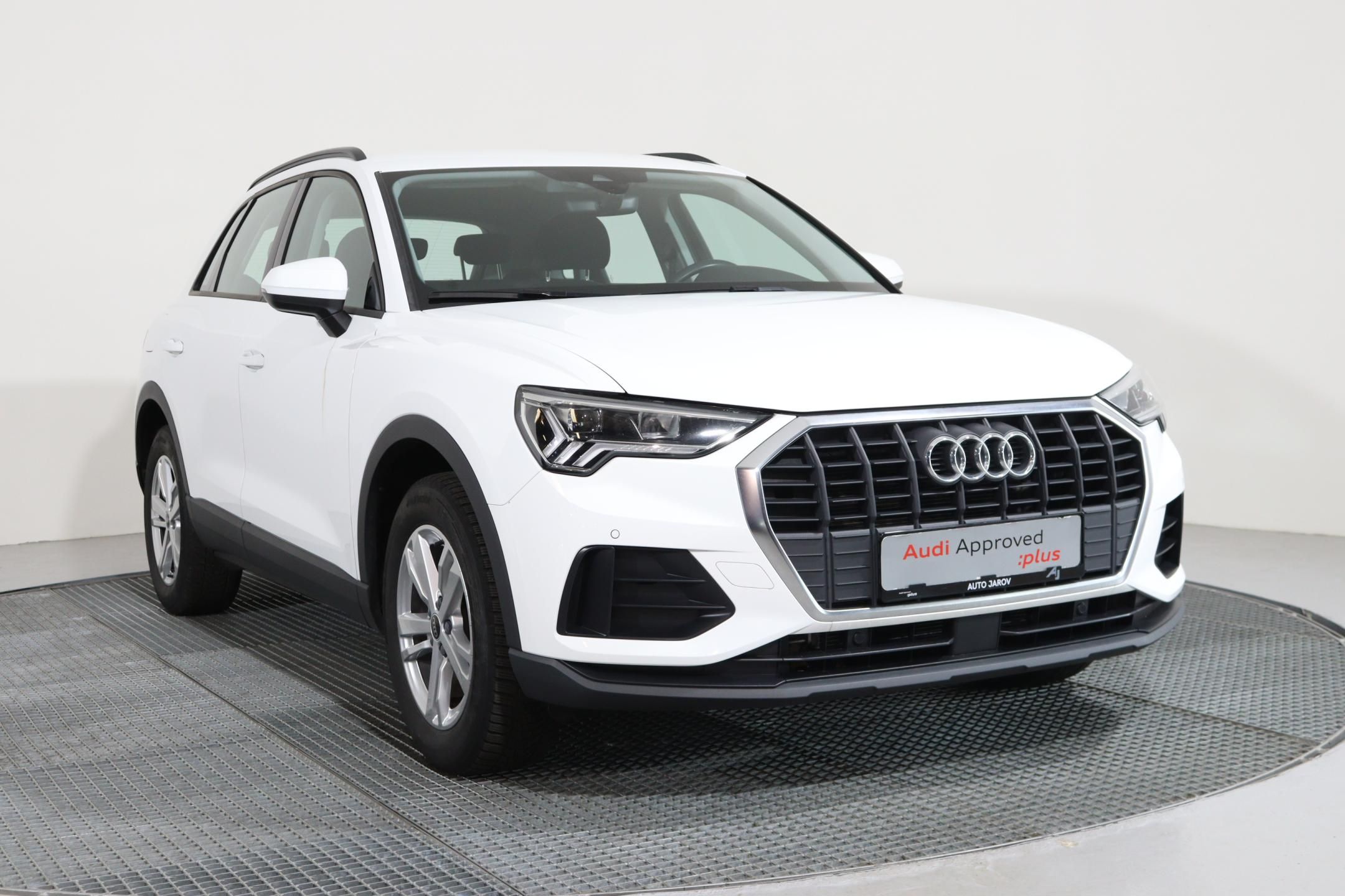 Audi Q3, TFSI 1,5 Stronic - fotka 3