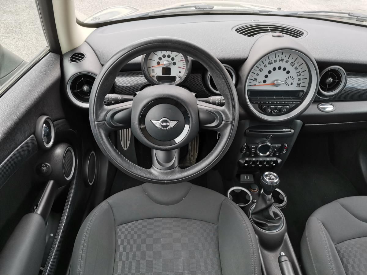 Mini Cooper S, 1,6 - fotka 6