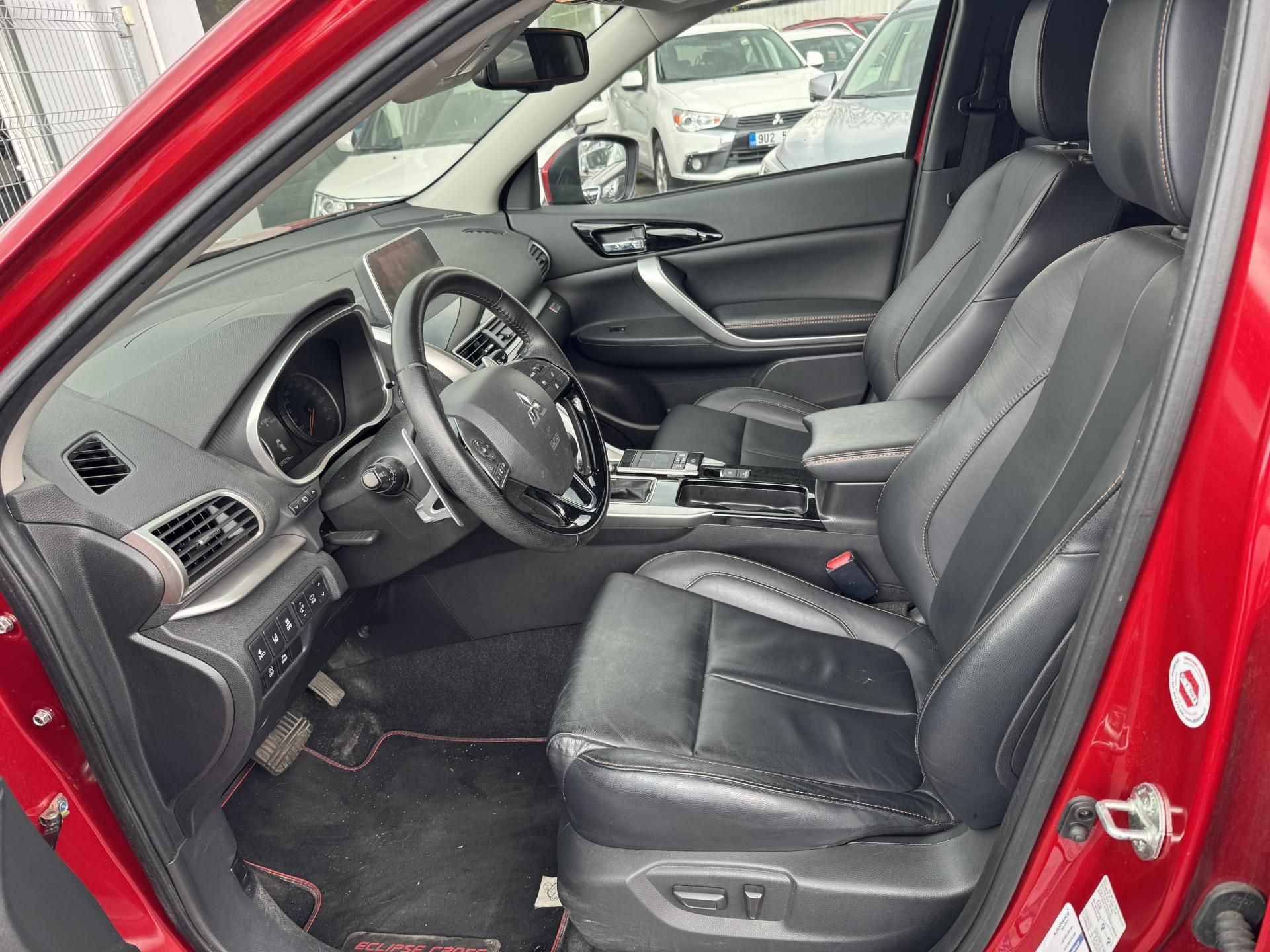 Mitsubishi Eclipse Cross, Turbo CVT 4x4 INSTYLE - fotka 5