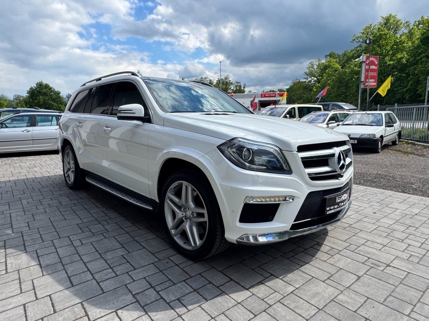Mercedes-Benz GL, 500 4MATIC - fotka 4