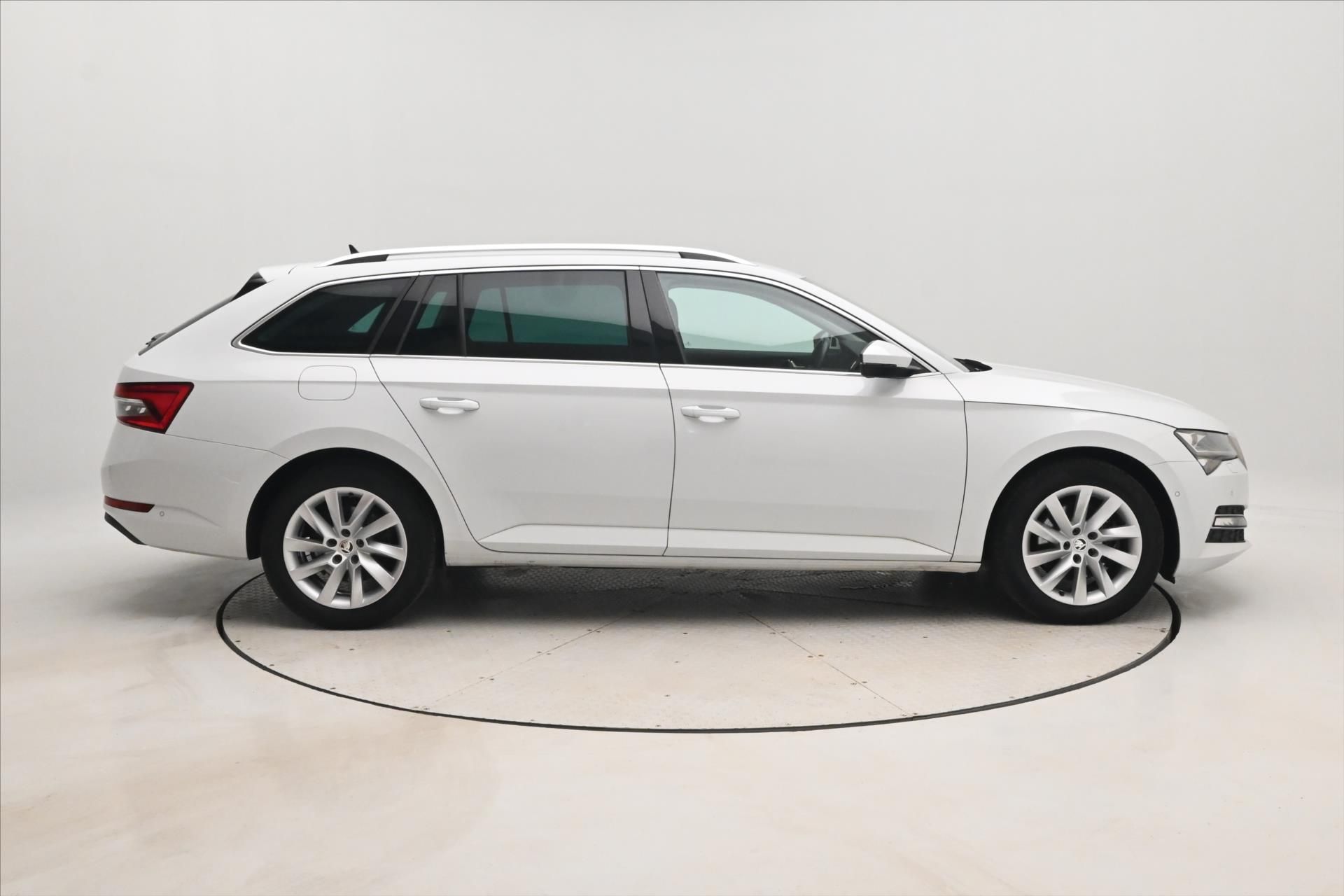 Škoda Superb, 2,0 TDI 147kW DSG STYLE VŮZ PŘ - fotka 4