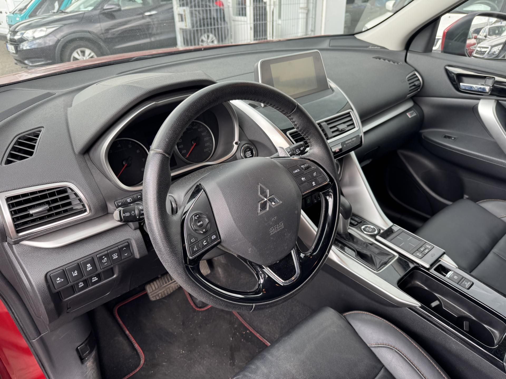 Mitsubishi Eclipse Cross, Turbo CVT 4x4 INSTYLE - fotka 6