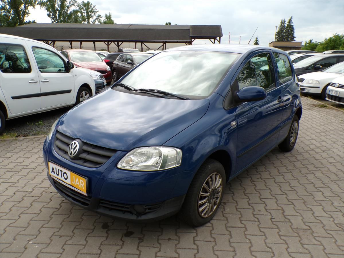 Volkswagen Fox, 1,2 i  KLIMA - fotka 2