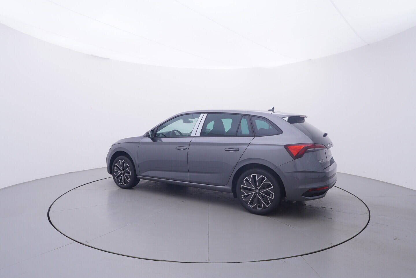 Škoda Scala, Dynamic 1,0 TSI 85 kW - fotka 3